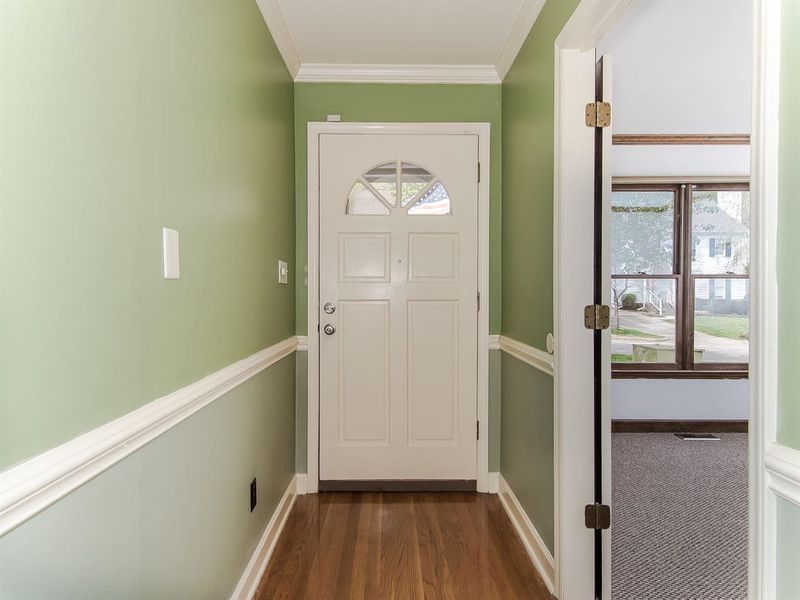 2712 Moorsfield Ct, Raleigh, NC 27604
