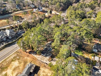 2712 Morganton Rd, Fayetteville, NC 28303