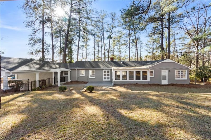 2712 Morganton Rd, Fayetteville, NC 28303