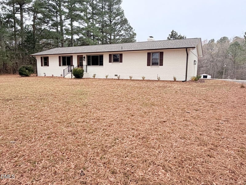 2712 Nc 57 , Hillsborough, NC 27278
