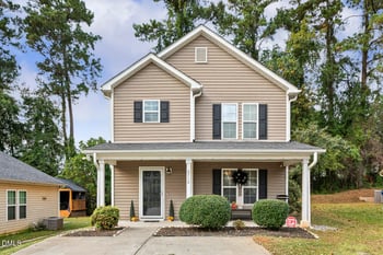 2712 Patbrook Ln, Raleigh, NC 27610