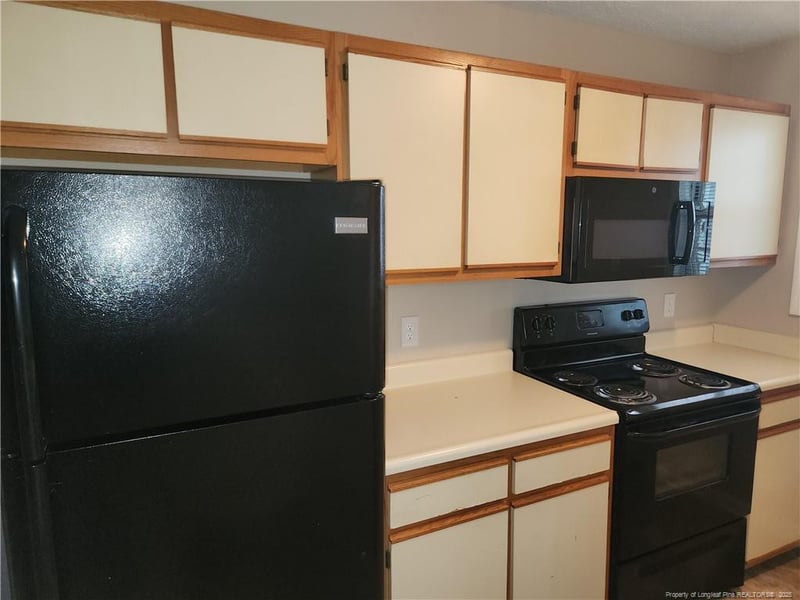 2713-9 Preston Woods Ln #9, Fayetteville, NC 28304