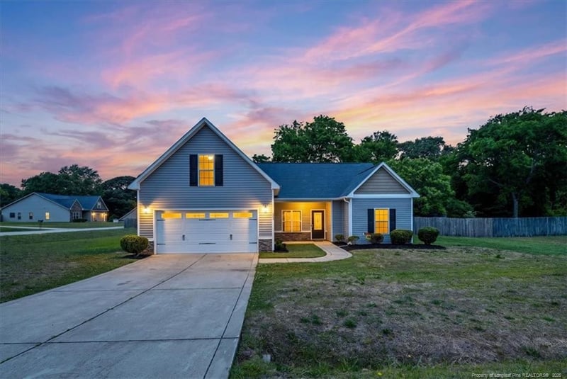 2713 Ally Rayven Dr, Fayetteville, NC 28306