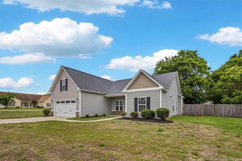 2713 Ally Rayven Dr, Fayetteville, NC 28306