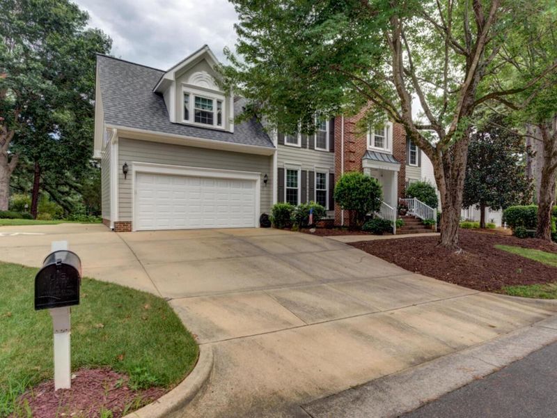 2713 Coxindale Dr, Raleigh, NC 27615