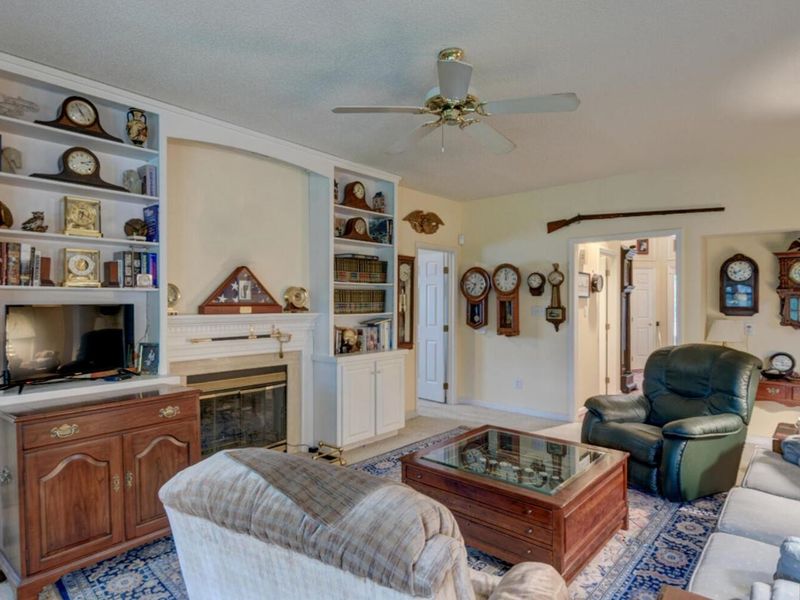 2713 Coxindale Dr, Raleigh, NC 27615