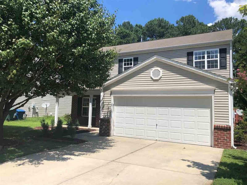 2713 Thoreau Dr, Durham, NC 27703