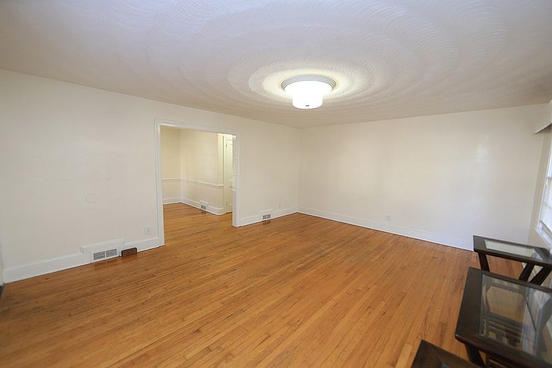 2713 Vanderbilt Ave, Raleigh, NC 27607