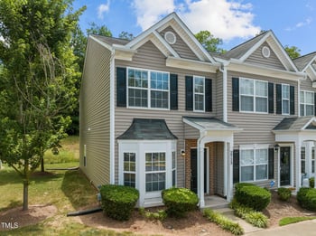 2713 Wyntercrest Ln, Durham, NC 27713