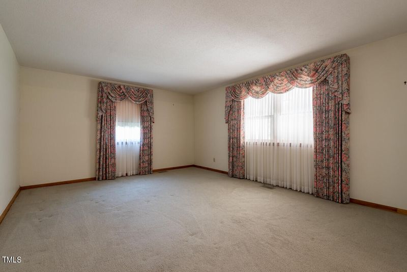 2714 Ellen St, Durham, NC 27705