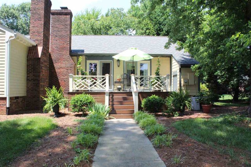 2714 W Front St #D-1, Burlington, NC 27215