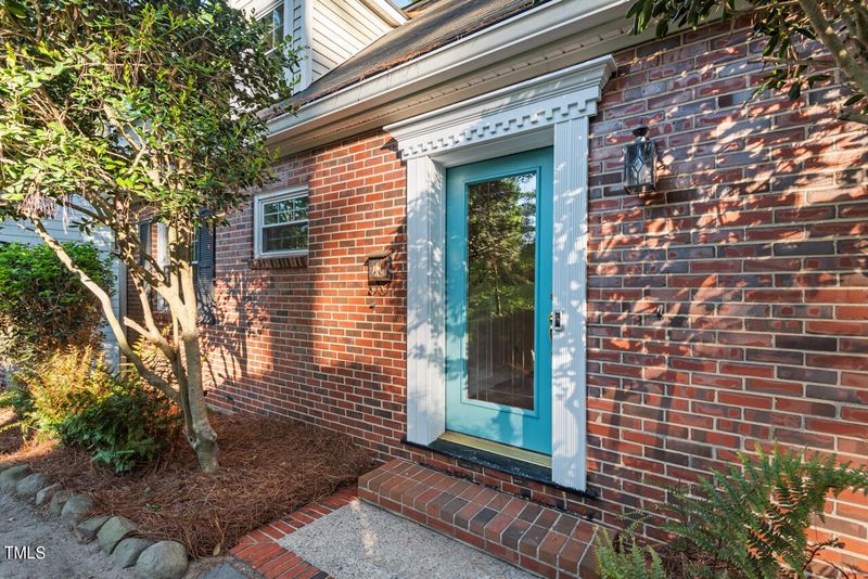 2715 Augusta Dr, Durham, NC 27707