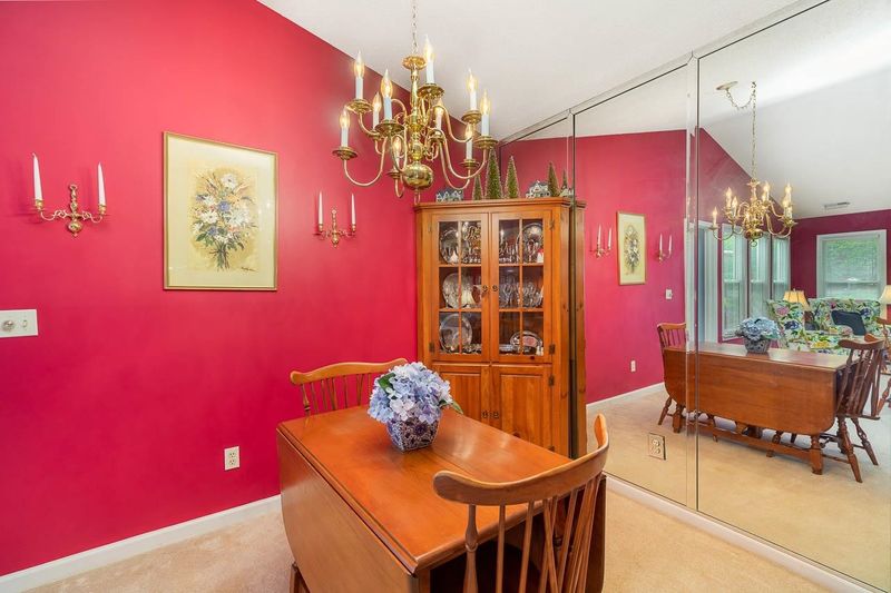 2715 Cottage Cir, Raleigh, NC 27613