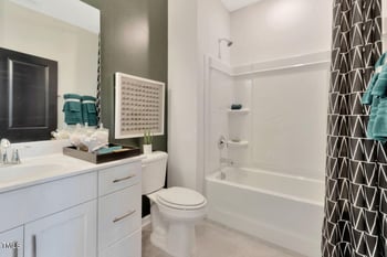2715 Hunter Woods Dr #562, Apex, NC 27502