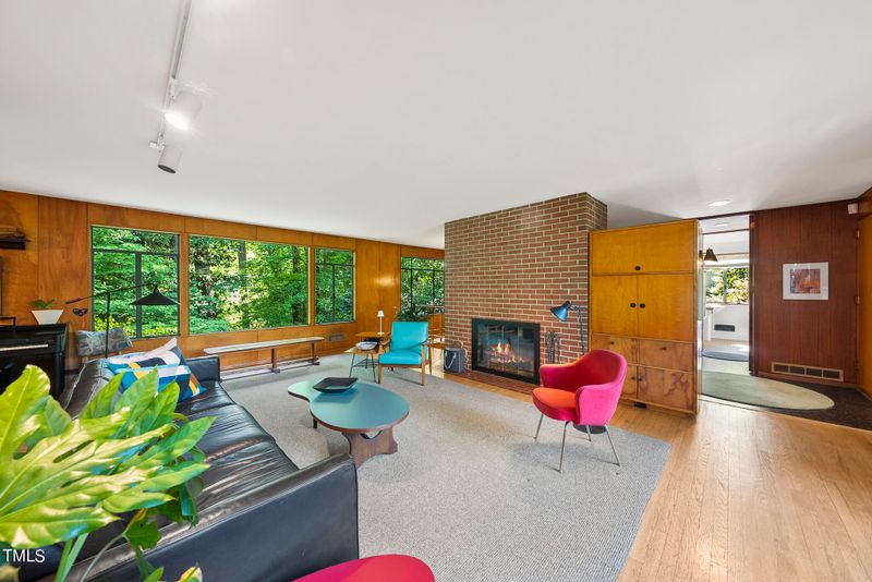 2715 Rosedale Ave, Raleigh, NC 27607