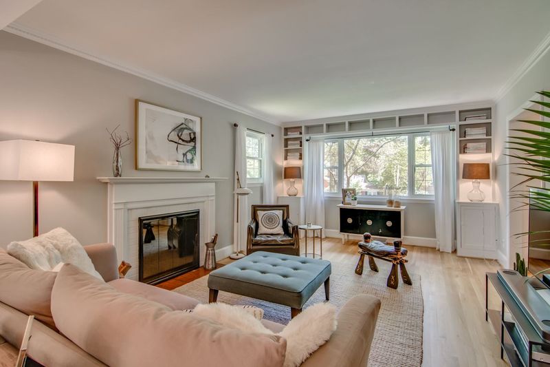 2716 Augusta Dr, Durham, NC 27707
