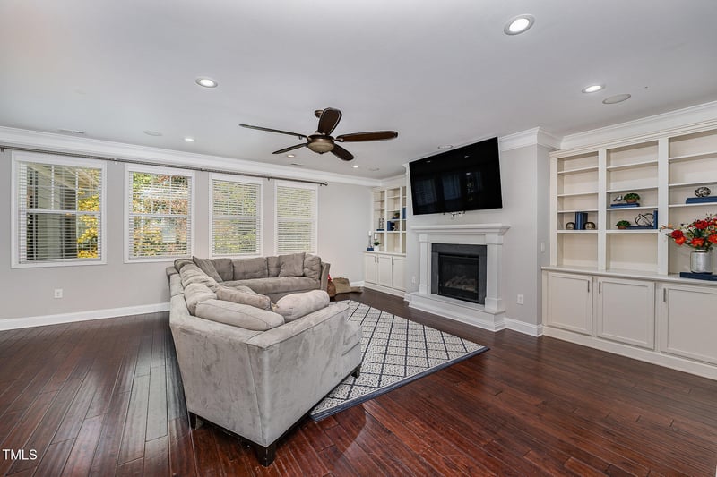 2716 Bushy Lake Cv, Apex, NC 27502