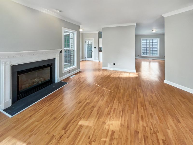 2716 Denbel Cir, Raleigh, NC 27604