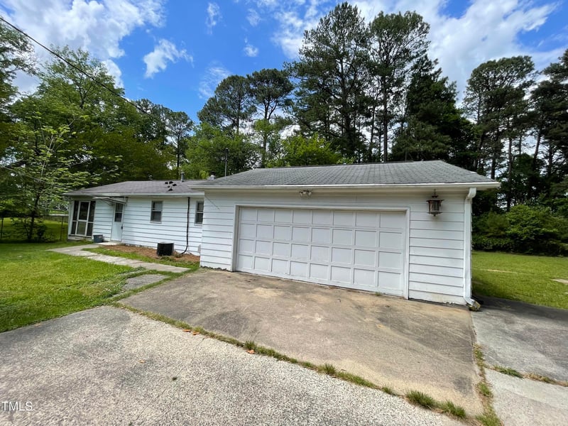 2716 Fawn Ave, Durham, NC 27705
