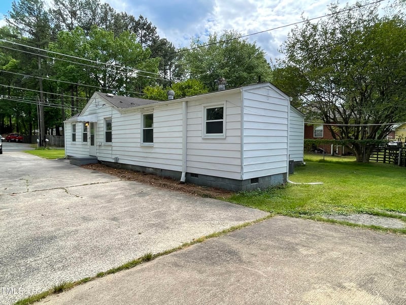2716 Fawn Ave, Durham, NC 27705