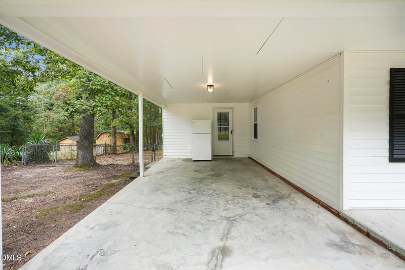 2716 Heather Dr, Sanford, NC 27330