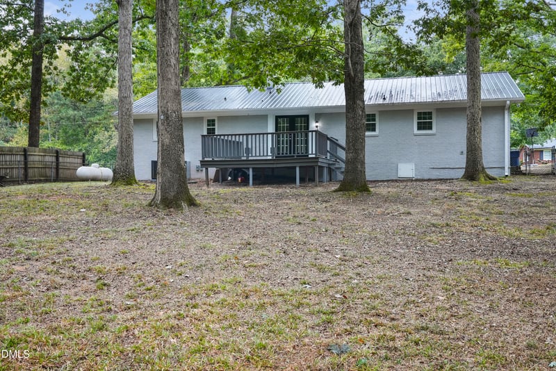 2716 Heather Dr, Sanford, NC 27330