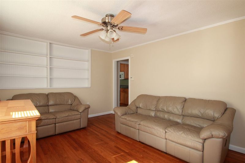 2716 Layden St, Raleigh, NC 27603