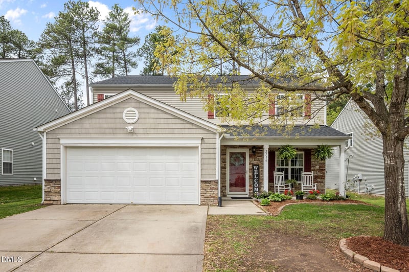 2716 Thoreau Dr, Durham, NC 27703