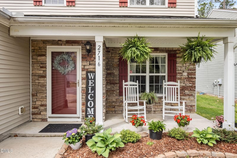 2716 Thoreau Dr, Durham, NC 27703