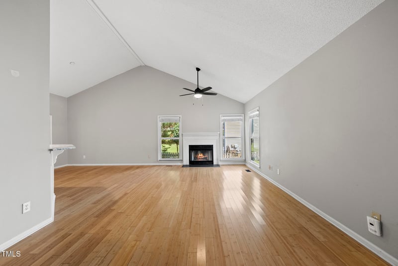 2717 Kempsford Pl, Raleigh, NC 27604