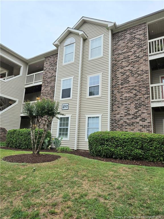 2717 Preston Wood Ln #4, Fayetteville, NC 28304
