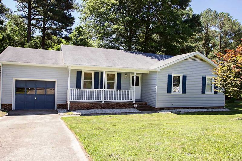 2717 Talbot Ct, Raleigh, NC 27610