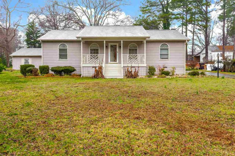 2717 Woodmont Dr, Durham, NC 27705