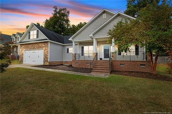 2718 De Koven Dr, Fayetteville, NC 28306