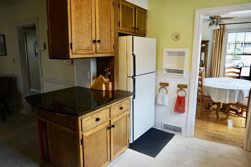 2718 Everett Ave, Raleigh, NC 27607