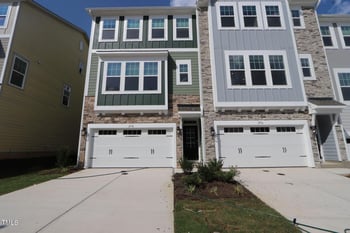 2718 Hunter Woods Dr #630, Apex, NC 27502
