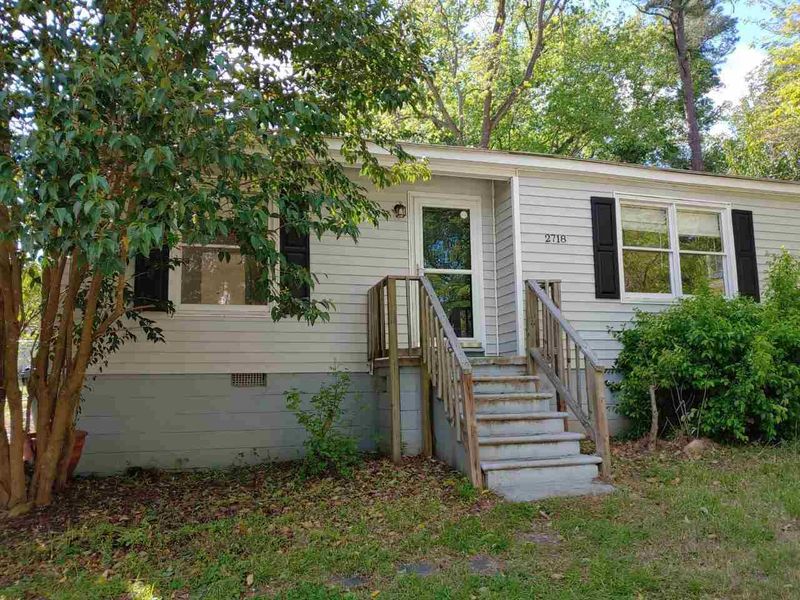 2718 Newbold St, Raleigh, NC 27603