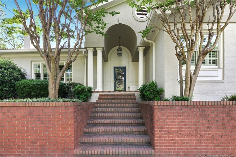 2718 Skye Dr, Fayetteville, NC 28303