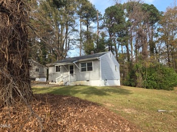 2718 Thelma St, Durham, NC 27704