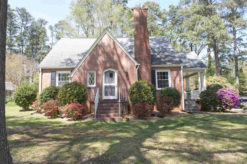 2718 University Dr, Durham, NC 27707