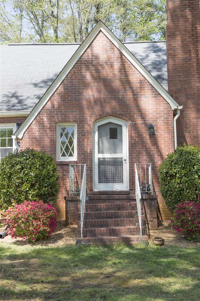 2718 University Dr, Durham, NC 27707