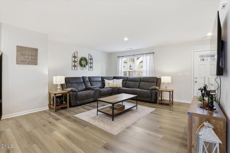 272 Day Song Ct, Lillington, NC 27546