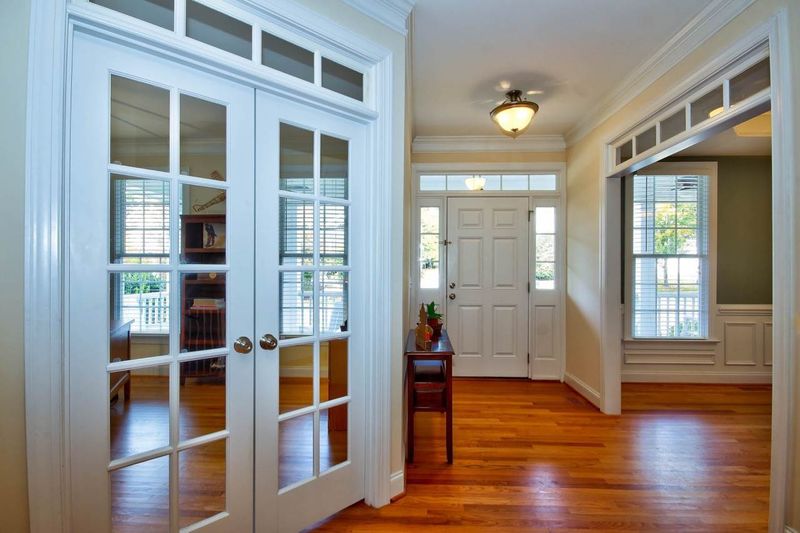272 Elmcrest Dr, Holly Springs, NC 27540