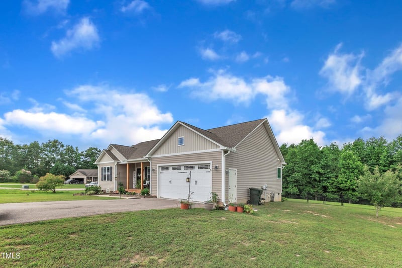 272 Gennessee Dr, Zebulon, NC 27597