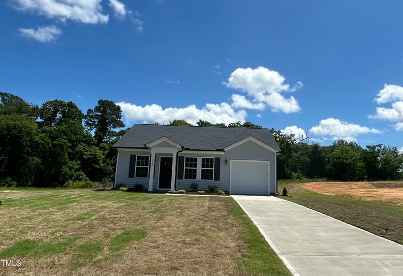 272 Johnson Ridge Way, Four Oaks, NC 27524