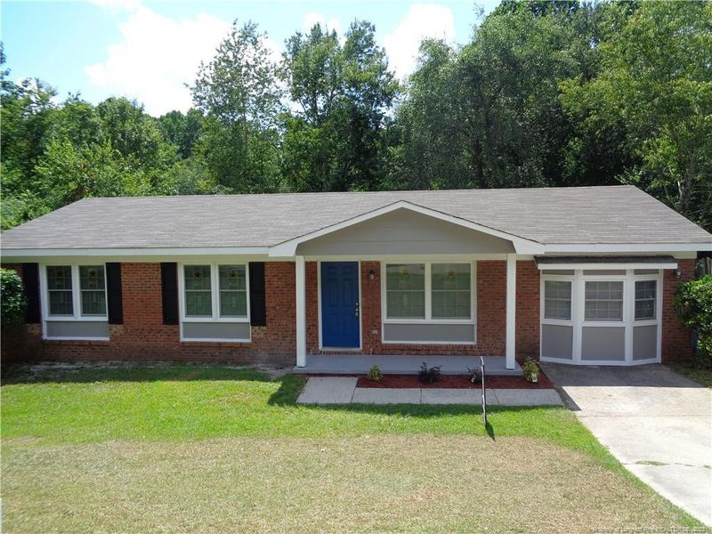 272 Murray Fork Dr, Fayetteville, NC 28314