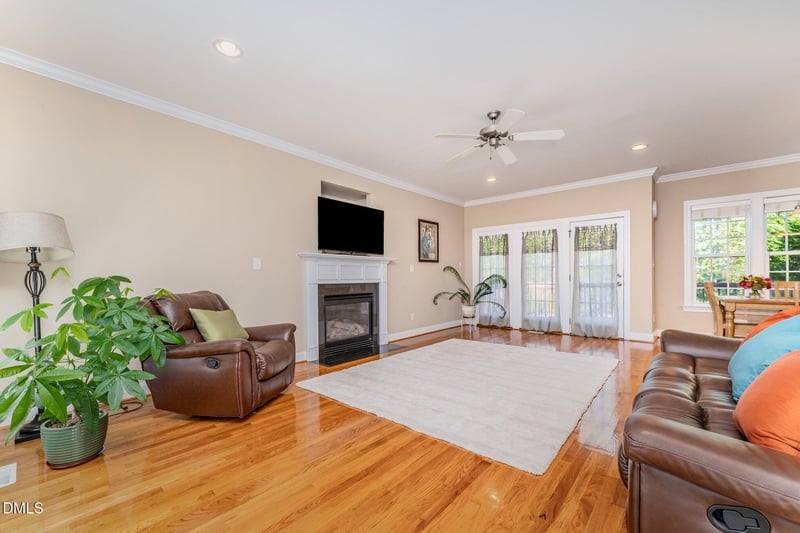 272 Travel Lite Dr, Raleigh, NC 27603