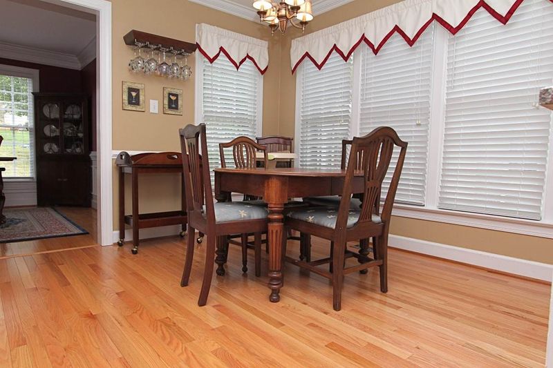 2720 Dahlgreen Rd, Raleigh, NC 27615