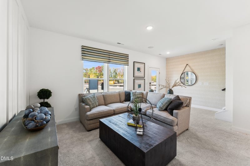 2720 Kempthorne Rd, Cary, NC 27519