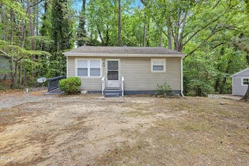 2720 Thelma St, Durham, NC 27704